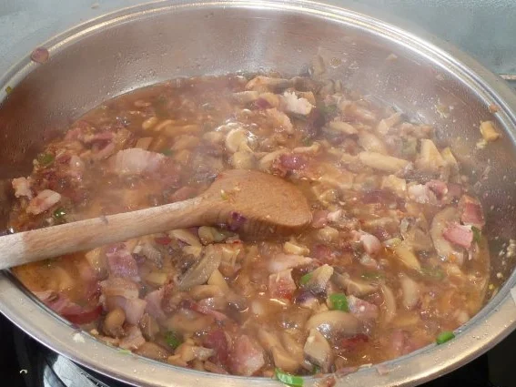 Rezept: Gemüse: Salatgurken gefüllt und überbacken Bild Nr. 3 Gemüse: Salatgurken gefüllt und überbacken - Rezept - Bild Nr. 3