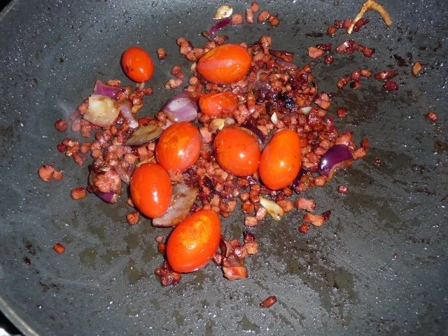 Steak mit Speck / Tomaten mit "Rosmarinduft" und Bratkartoffeln - Rezept - Bild Nr. 3