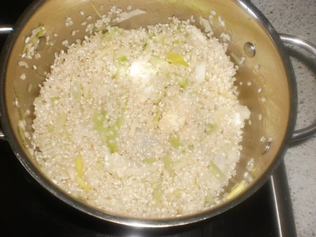 Rezept: Berner Würstchen an Reis und Kohlrabigemüse Bild Nr. 5 Berner Würstchen an Reis und Kohlrabigemüse - Rezept - Bild Nr. 5