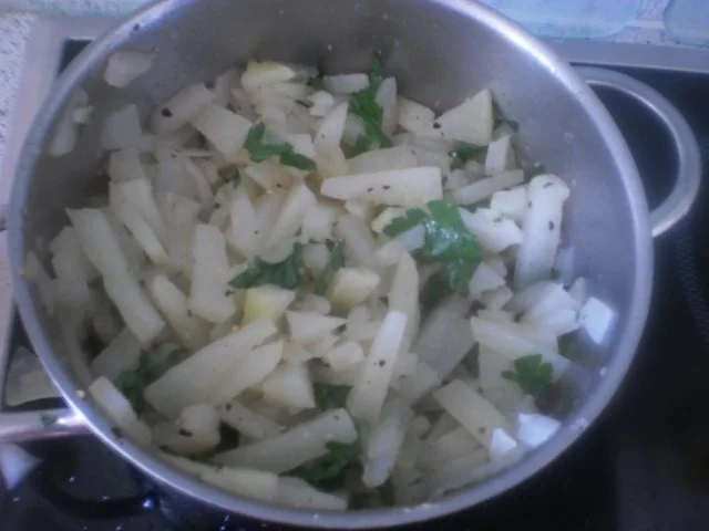 Rezept: Berner Würstchen an Reis und Kohlrabigemüse Bild Nr. 7 Berner Würstchen an Reis und Kohlrabigemüse - Rezept - Bild Nr. 7