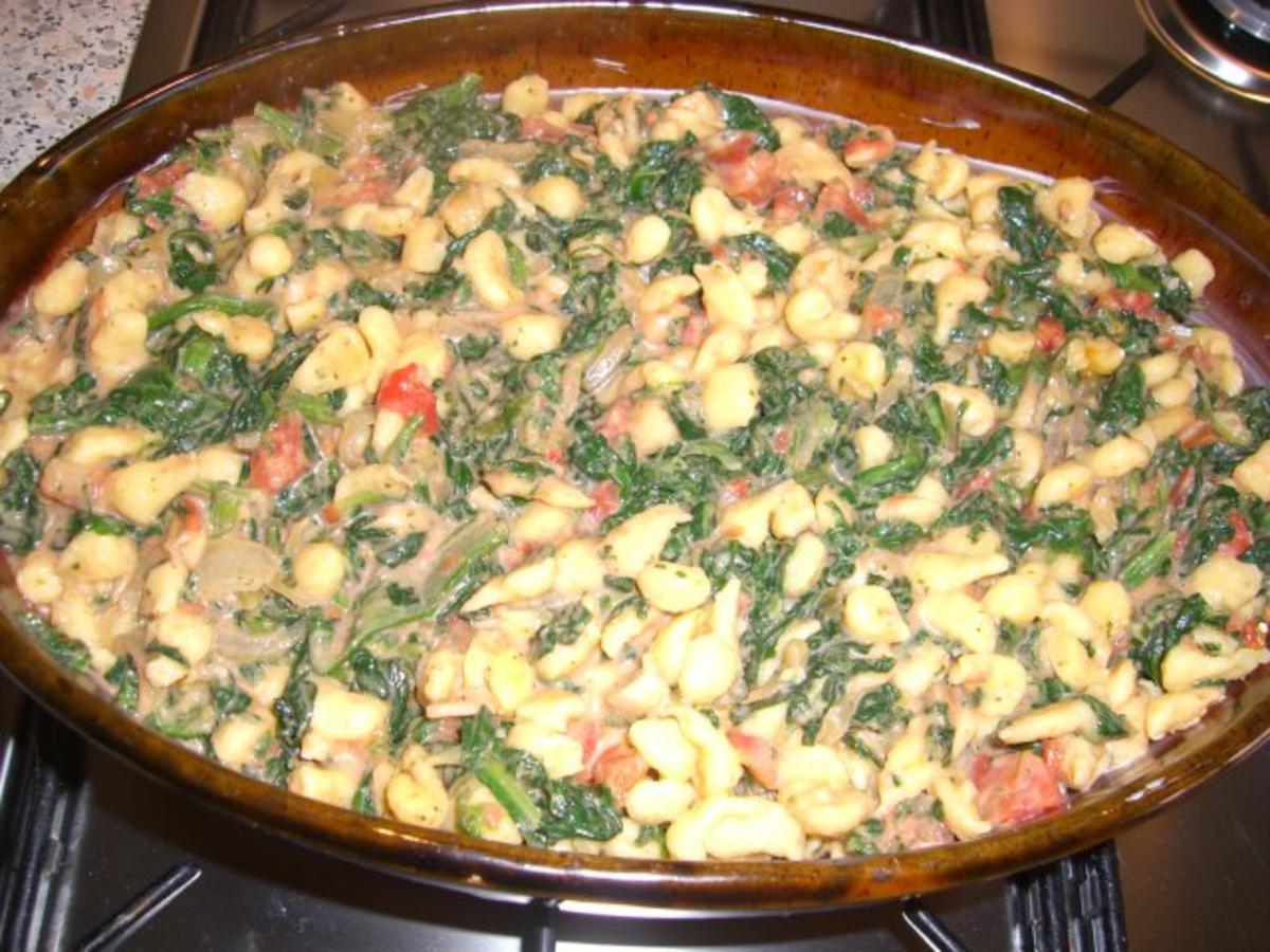 ~ Fleischlos ~ Spinat - Knöpfle - Topf überbacken - Rezept - kochbar.de