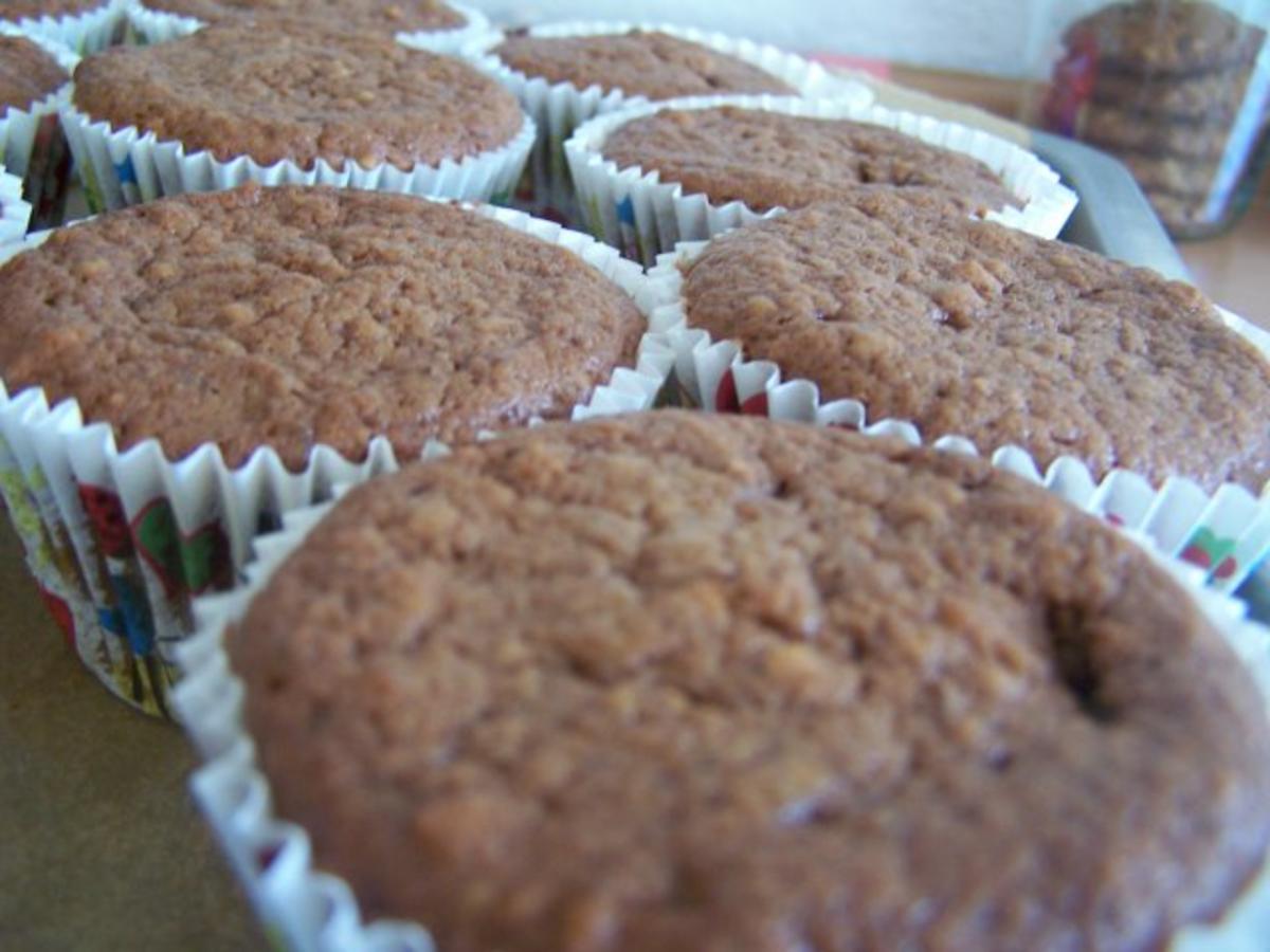 Dattel-Schoko-Muffins mit Frischkäse-Topping - Rezept - Bild Nr. 2