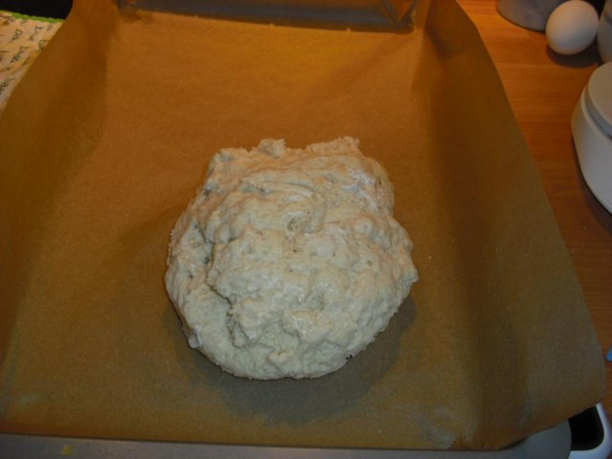 Rhabarber-Quarkkuchen mit Mandelbaiser - Rezept - Bild Nr. 3
