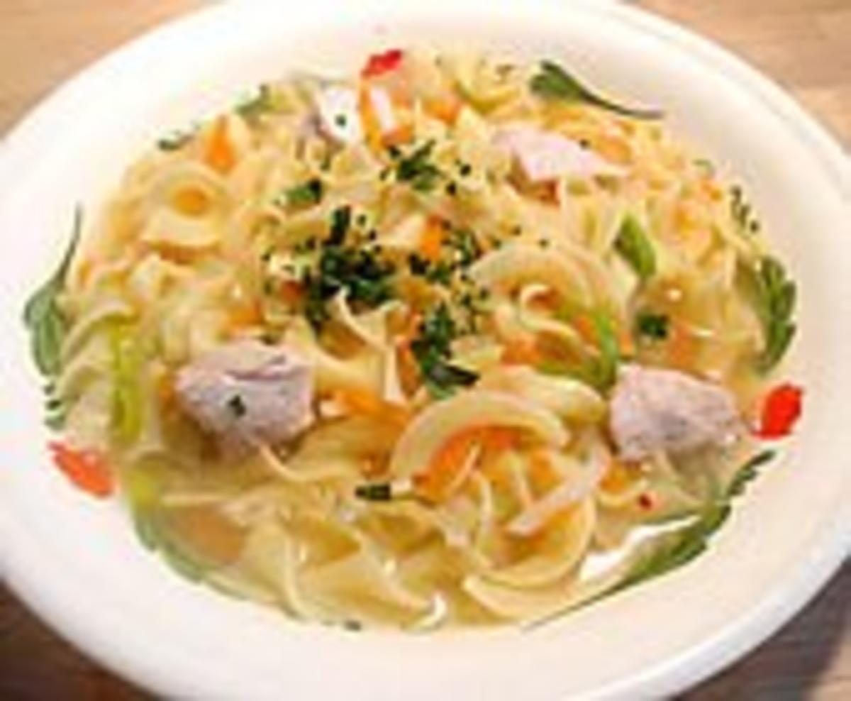 Schnelle Nudelsuppe - Rezept