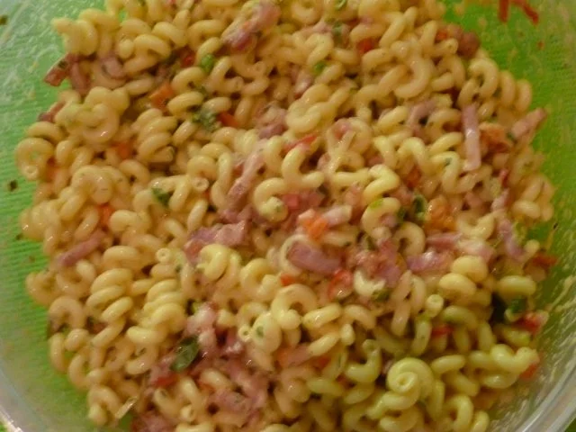 Heinzis scharfer Nudelsalat - Rezept