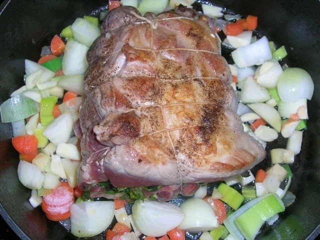 Rollbraten, mediterran gefüllt mit Käsepolenta - Rezept - Bild Nr. 12