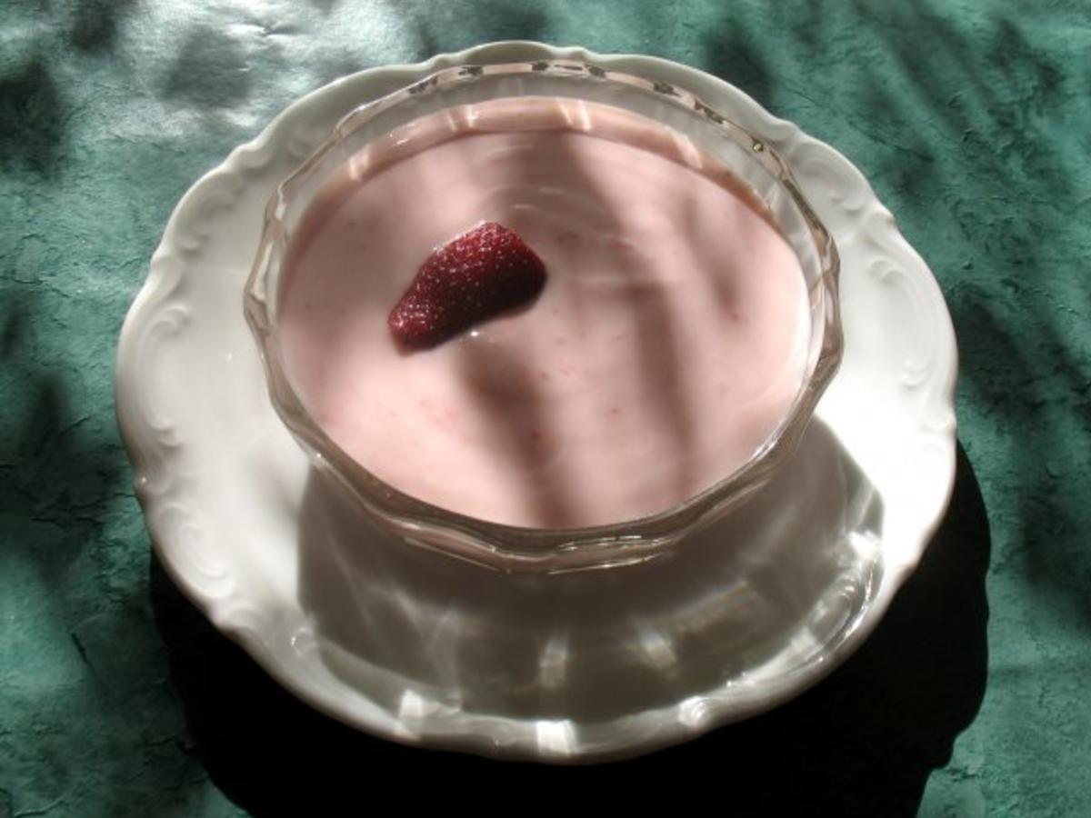 Dessert - Erdbeer-Joghurt - Rezept mit Bild - kochbar.de