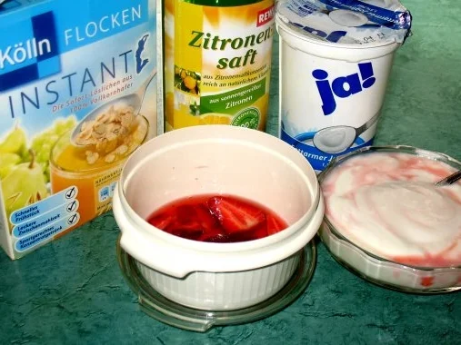 Rezept: Dessert - Erdbeer-Joghurt Bild Nr. 2 Dessert - Erdbeer-Joghurt - Rezept - Bild Nr. 2