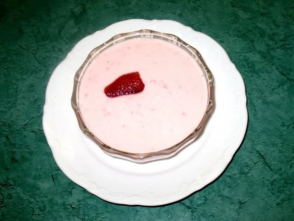 Rezept: Dessert - Erdbeer-Joghurt Bild Nr. 4 Dessert - Erdbeer-Joghurt - Rezept - Bild Nr. 4