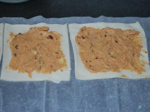 Scharf-fruchtige Blätterteigröllchen - Rezept - Bild Nr. 3