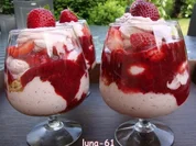 Erdbeeren geschichtet - Rezept