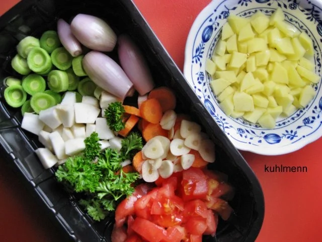 Rezept: Klare Fischsuppe vom Havel-Zander Bild Nr. 7 Klare Fischsuppe vom Havel-Zander - Rezept - Bild Nr. 7