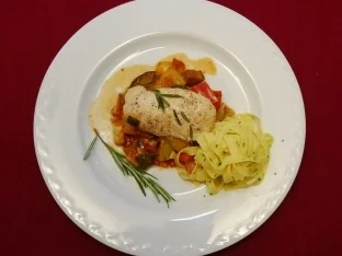Hühnerbrustfilet auf Ratatouille mit Kräuter-Tagliatelle (Felix Baumgartner) - Rezept