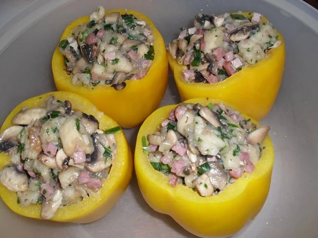 Paprika gefüllt mit Champignon/Toastbrot und Katenschinken - Rezept - Bild Nr. 7