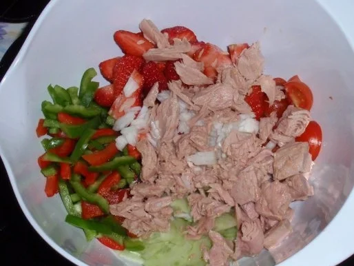 Rezept: Fruchtiger Thunfisch-Nudelsalat Bild Nr. 8 Fruchtiger Thunfisch-Nudelsalat - Rezept - Bild Nr. 8