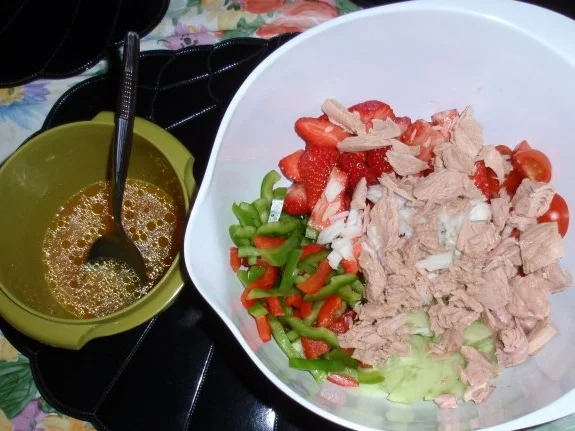 Rezept: Fruchtiger Thunfisch-Nudelsalat Bild Nr. 10 Fruchtiger Thunfisch-Nudelsalat - Rezept - Bild Nr. 10