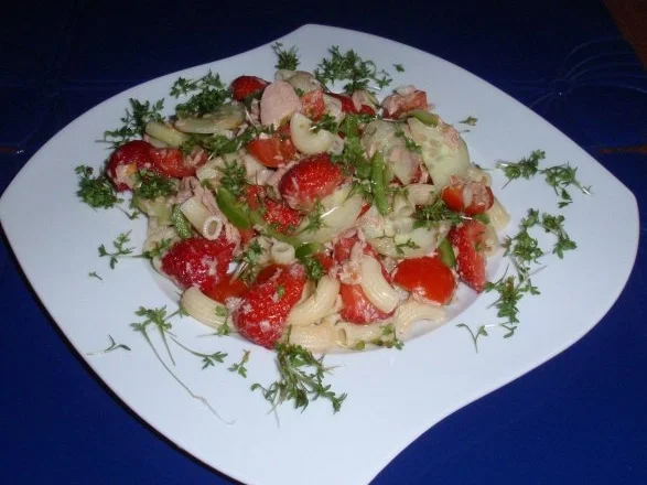 Rezept: Fruchtiger Thunfisch-Nudelsalat Bild Nr. 12 Fruchtiger Thunfisch-Nudelsalat - Rezept - Bild Nr. 12
