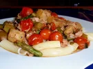Spargel-Tomaten-Schinken-Pfanne mit Rigatoni - Rezept