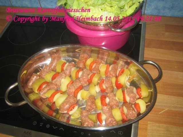 Rezept: Fleisch – Bratwurst-Kartoffelspiesschen Bild Nr. 3 Fleisch – Bratwurst-Kartoffelspiesschen - Rezept - Bild Nr. 3