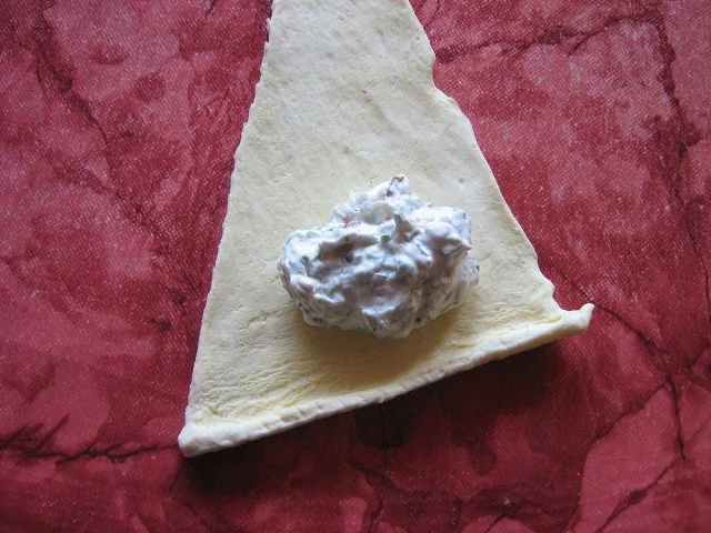 Rezept: Ziegenfrischkäse mit Kräutern im Croissantmantel... Bild Nr. 3 Ziegenfrischkäse mit Kräutern im Croissantmantel... - Rezept - Bild Nr. 3