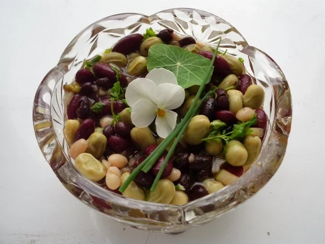 Rezept: Bunter Bohnensalat Bunter Bohnensalat - Rezept