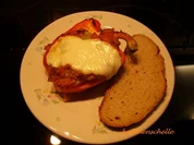 Rezept: Gefüllte Paprikahälften Gefüllte Paprikahälften - Rezept