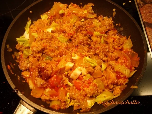 Rezept: Gefüllte Paprikahälften Bild Nr. 2 Gefüllte Paprikahälften - Rezept - Bild Nr. 2