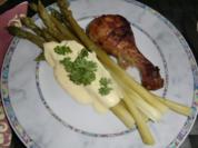 Rezept: Hähnchen mit grünem Spargel und Sauce Hollandaise Hähnchen mit grünem Spargel und Sauce Hollandaise - Rezept