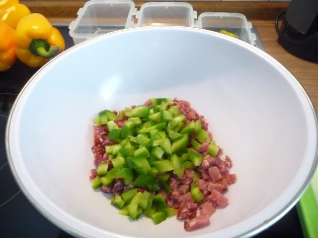 Resteverwertung : Gefüllte Paprikahälften - Rezept - Bild Nr. 10