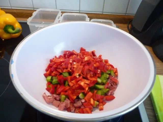 Resteverwertung : Gefüllte Paprikahälften - Rezept - Bild Nr. 11