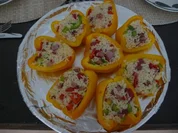Rezept: Resteverwertung : Gefüllte Paprikahälften Resteverwertung : Gefüllte Paprikahälften - Rezept