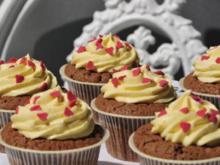 Schokolade Cupcakes mit Mangocreme - Rezept