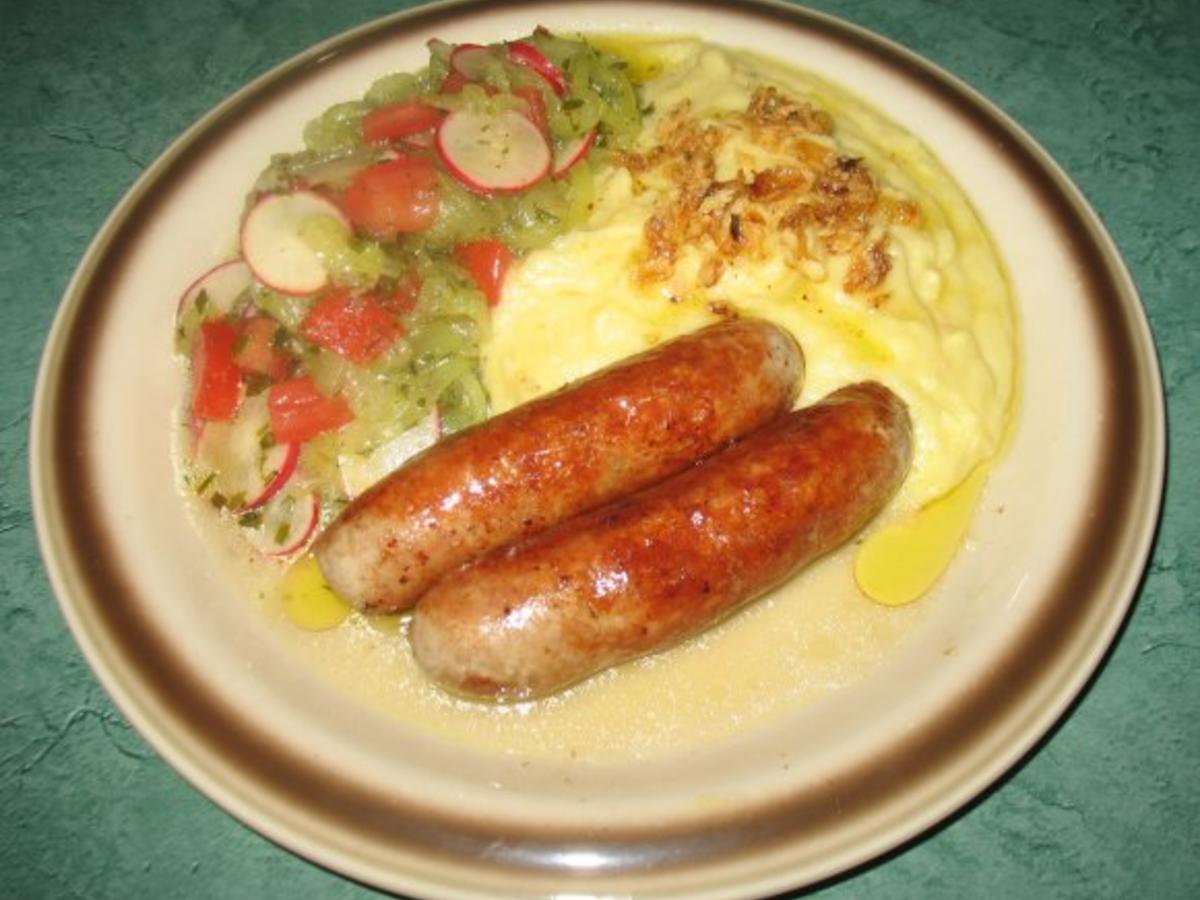 Bratwurst Mit Kartoffelsalat Und Sosse Rezepte Kochbar De