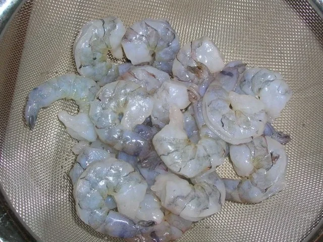 Rote-Beete-Pasta mit Scampi (schnelle, aber leckere Feierabendküche) - Rezept - Bild Nr. 4