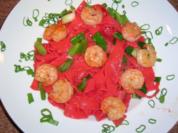 Rote-Beete-Pasta mit Scampi (schnelle, aber leckere Feierabendküche) - Rezept