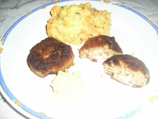 Rezept: Mediterrane Fleischlaibchen Mediterrane Fleischlaibchen - Rezept