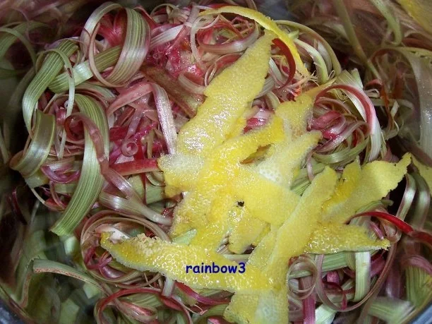 Sirup: Rhabarber ... aus der Schale - Rezept - Bild Nr. 2