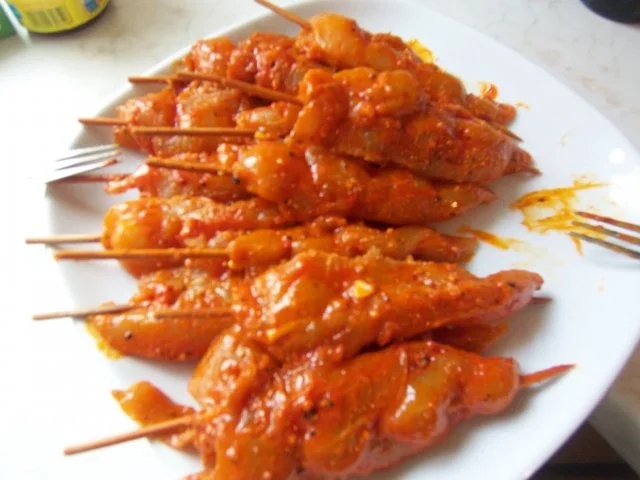 Schnelle Spieße mit Püree und Erbsen - Rezept - Bild Nr. 2