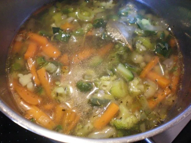 Leichte Minestrone mit feinen Nudeln - Rezept - Bild Nr. 6