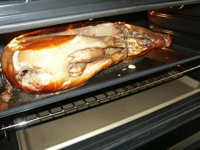 Rezept: Portugiesisches Spanferkel "Leitao" nach Art "PORTUVIDA" mit Piri-Piri Bild Nr. 5 Portugiesisches Spanferkel "Leitao" nach Art "PORTUVIDA" mit Piri-Piri - Rezept - Bild Nr. 5