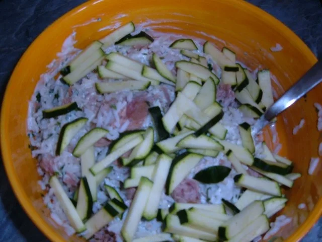 Rezept: Blätterteig : Reis - Thunfisch - Rolle Bild Nr. 5 Blätterteig : Reis - Thunfisch - Rolle - Rezept - Bild Nr. 5