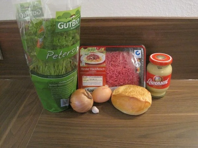 Buletten / Frikadellen - Rezept - Bild Nr. 2