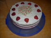 Erdbeersahne-Torte - Rezept
