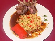 Lammkarree mit Gemüsecouscous und Minzpaprika - Rezept