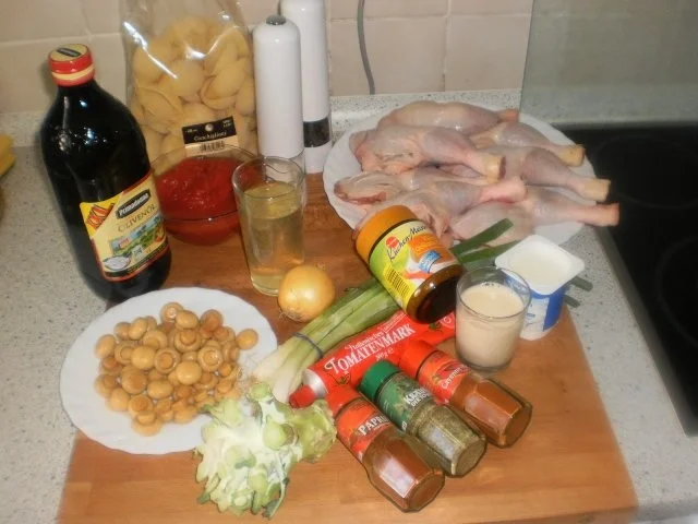 Hähnchenkeulchen ~ Nudelauflauf - Rezept - Bild Nr. 2