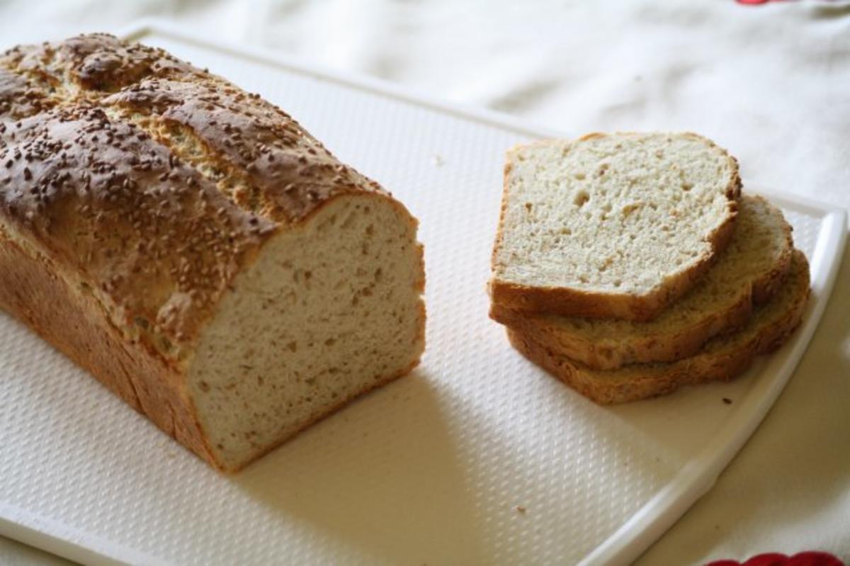 Joghurt-Sesam-Brot - Rezept mit Bild - kochbar.de