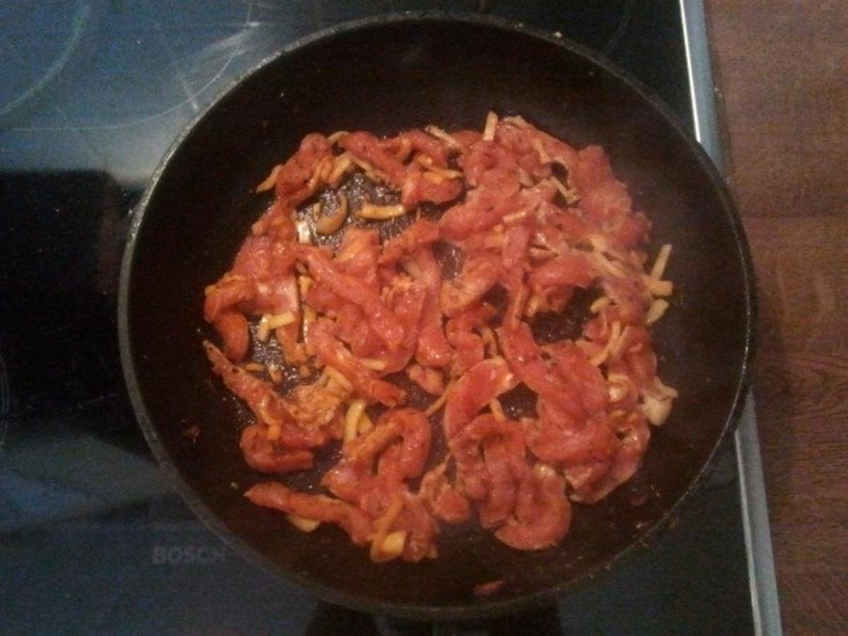 Gyros mit Metaxasoße - einfach - von SorellaPaella