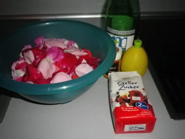Rosen - Wein - Gelee - Rezept - Bild Nr. 4
