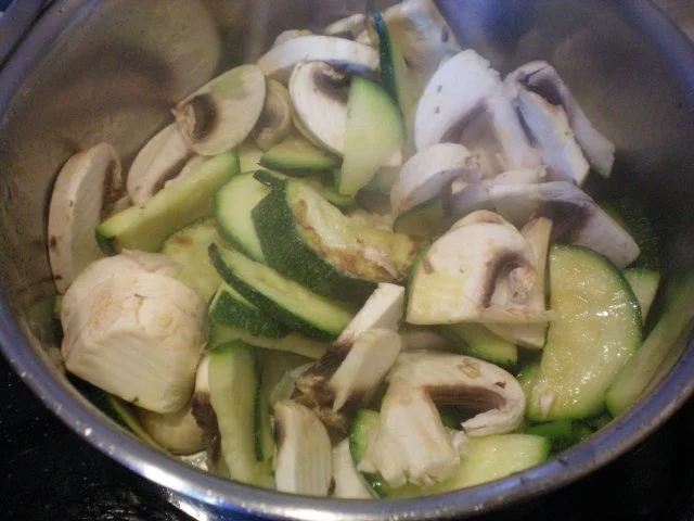 Putenmedaillons mit Gemüse - Rezept - Bild Nr. 5