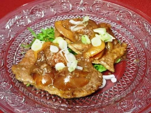 Roastbeef mit Rucola an Pflaumensoße - Rezept